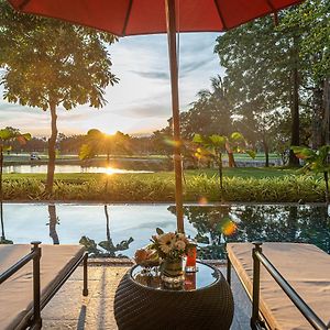 Summit Windmill Golf Suite Hotel At Suvarnabhumi